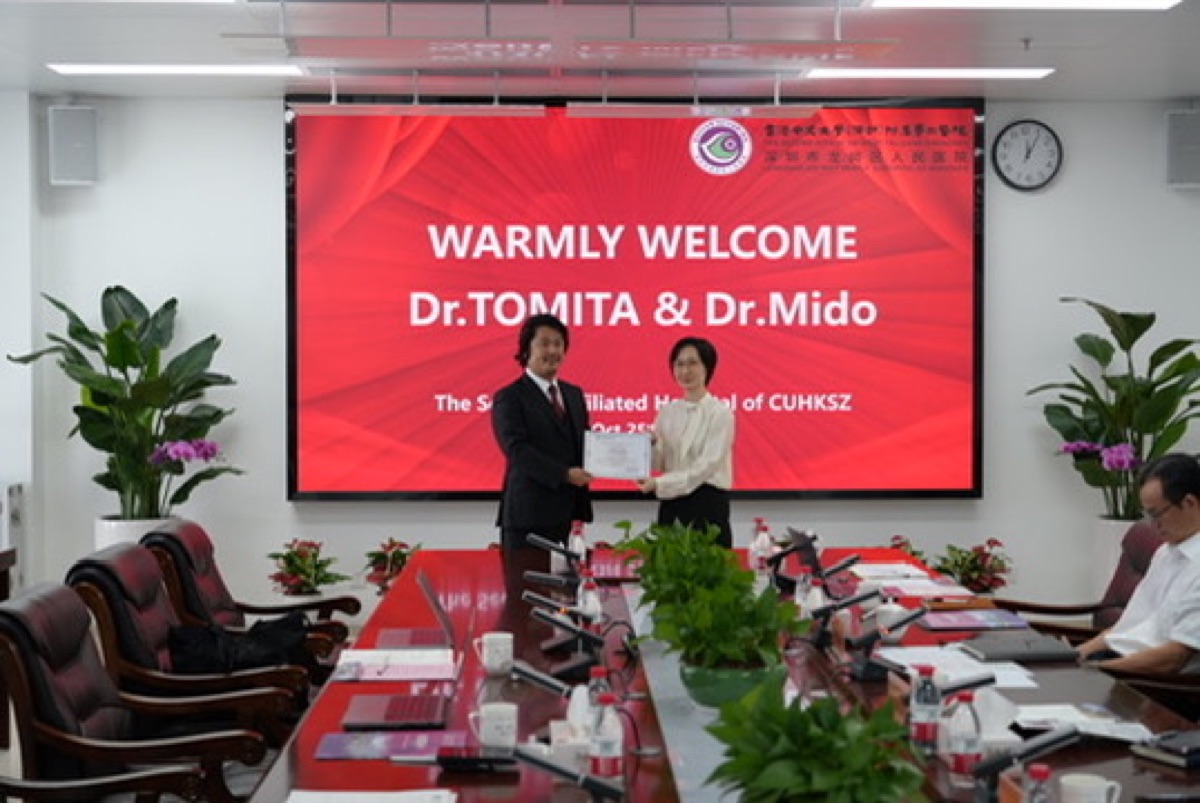 香港中文大学（深圳）第二附属病院への公式訪問（WARMLY WELCOME Dr. TOMITA）